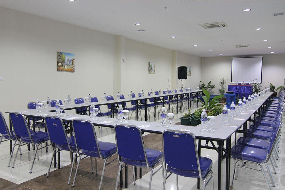 D' Merlion Hotel Sekupang Exterior photo
