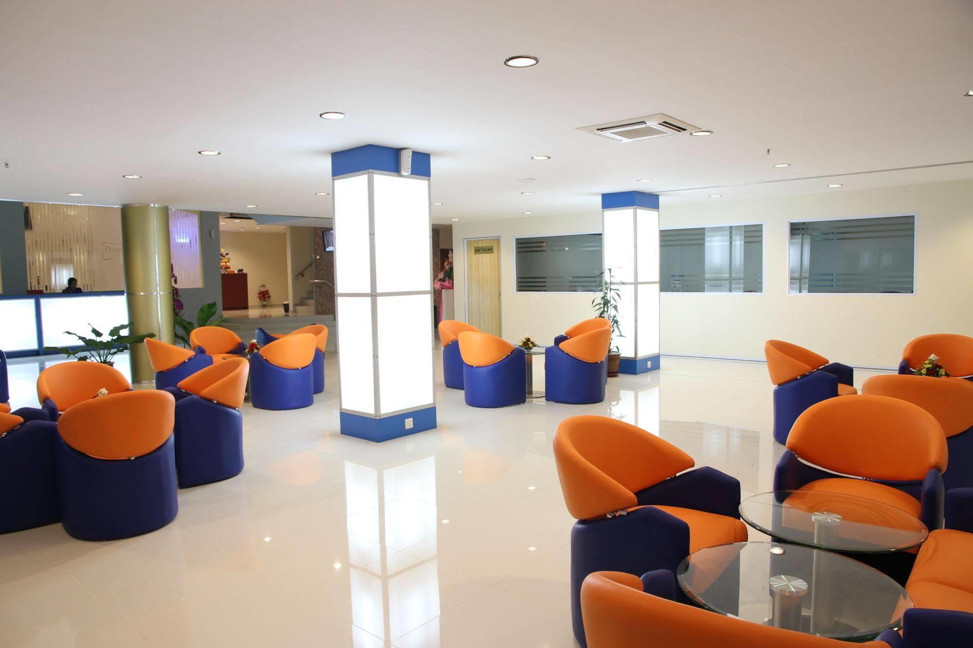D' Merlion Hotel Sekupang Exterior photo
