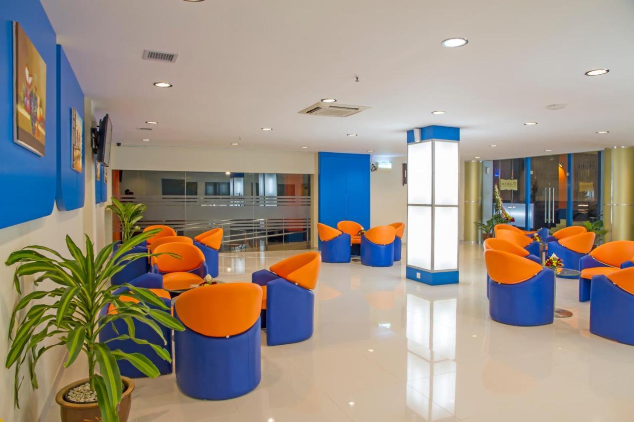 D' Merlion Hotel Sekupang Exterior photo